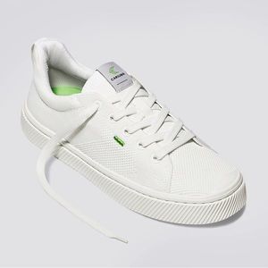 Cariuma IBI Low Off-White Knit Sneakers Size 7.5 Womens